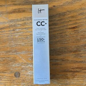 it Cosmetics CC cream (fair light)